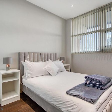 伦敦Cosy 1-Bed By Heathrow Airport公寓 外观 照片